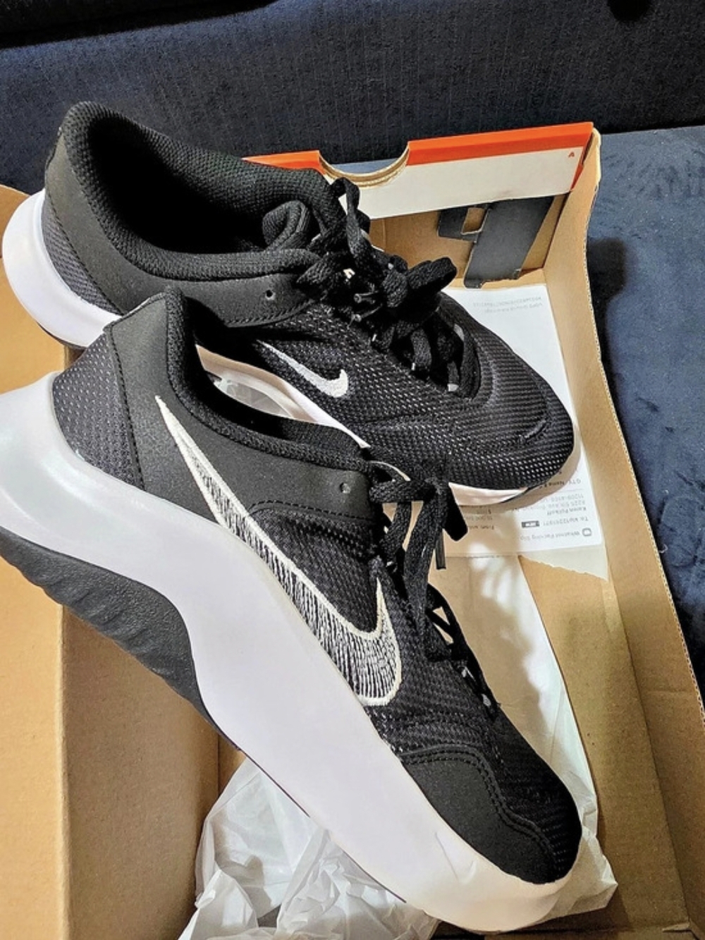 Nike Legend Essential 3 NN Black & White US 7 Like New